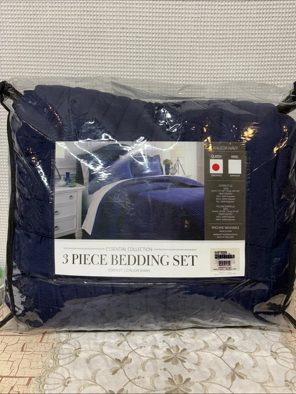 Queen coverlet set